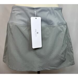 NEW CRZ YOGA Sports Skirt with Built-in Shorts, Sterling Grey, Size XSmall, NWT